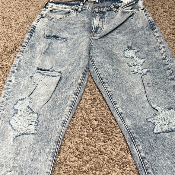 BRAND NEW A&F JEANS 👖 - Picture 3 of 8